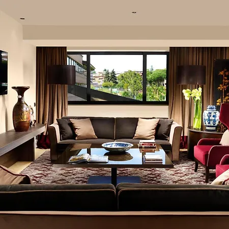 A.Roma Lifestyle Hotel