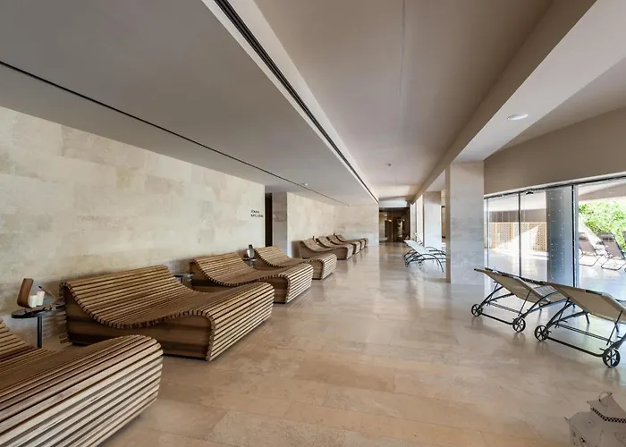 Otel A.roma Lifestyle 4*