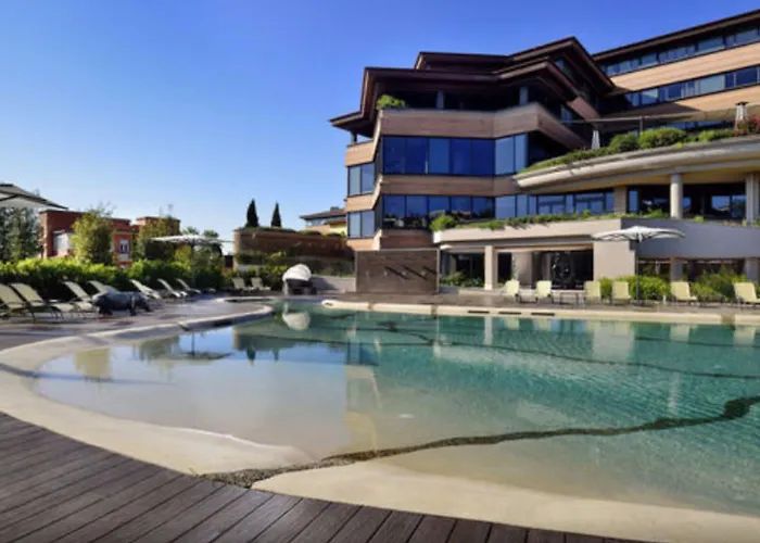 Отель A.roma Lifestyle Рим